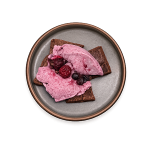 Mousse de frutos rojos con Brownie